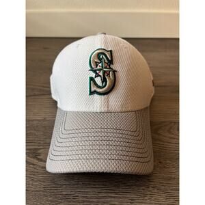 Seattle Mariners MLB New Era Genuine Merchandise 39Thirty Hat Cap Medium-Large
